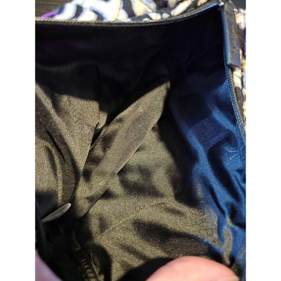 Vera Bradley Scroll Medallion medium quilted fabric zip cosmetic bag - Picture 8 of 8